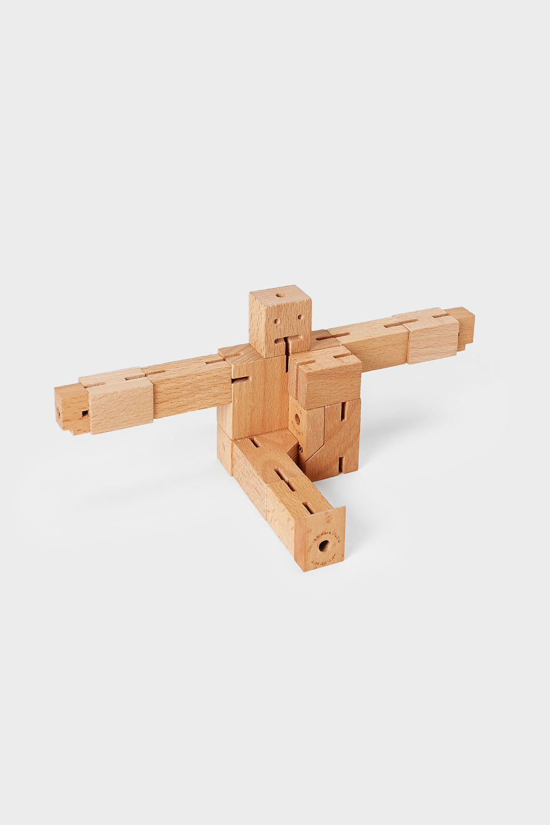 Cubebot Figur aus Buche