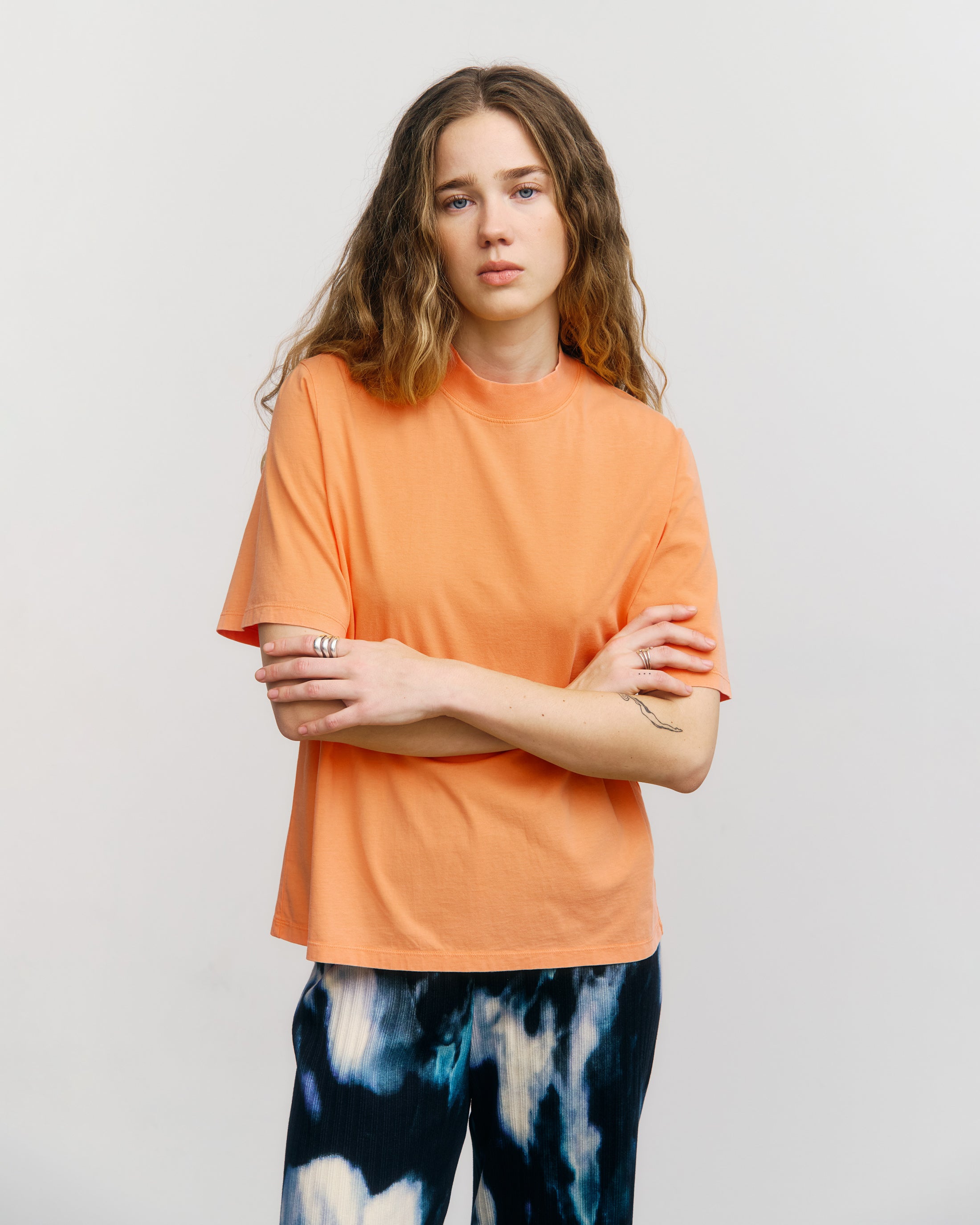 T-Shirt mit Breitem Kragen - Orange